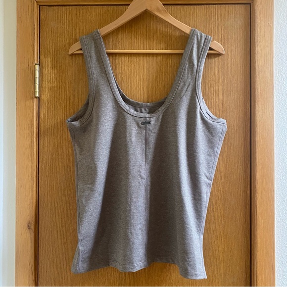 PRANA • Bundle of 2‼️ Heathered Beige & Navy Tank Tops - XL - Picture 7 of 16